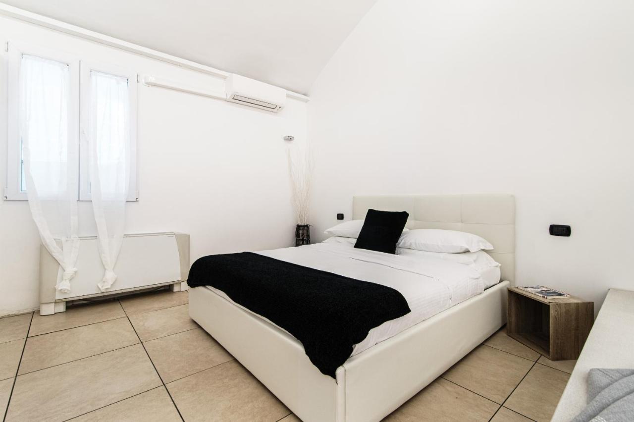 Appartement Loft Near Duomo à Côme Extérieur photo